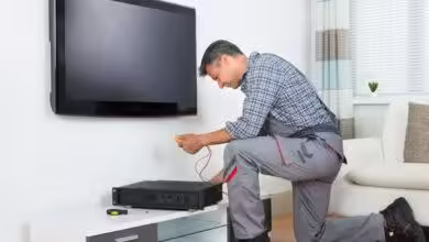 خاموش و روشن شدن ناگهانی تلویزیون